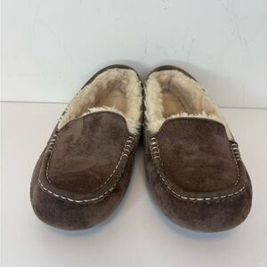 Ugg Analey Moccasins  Size 9